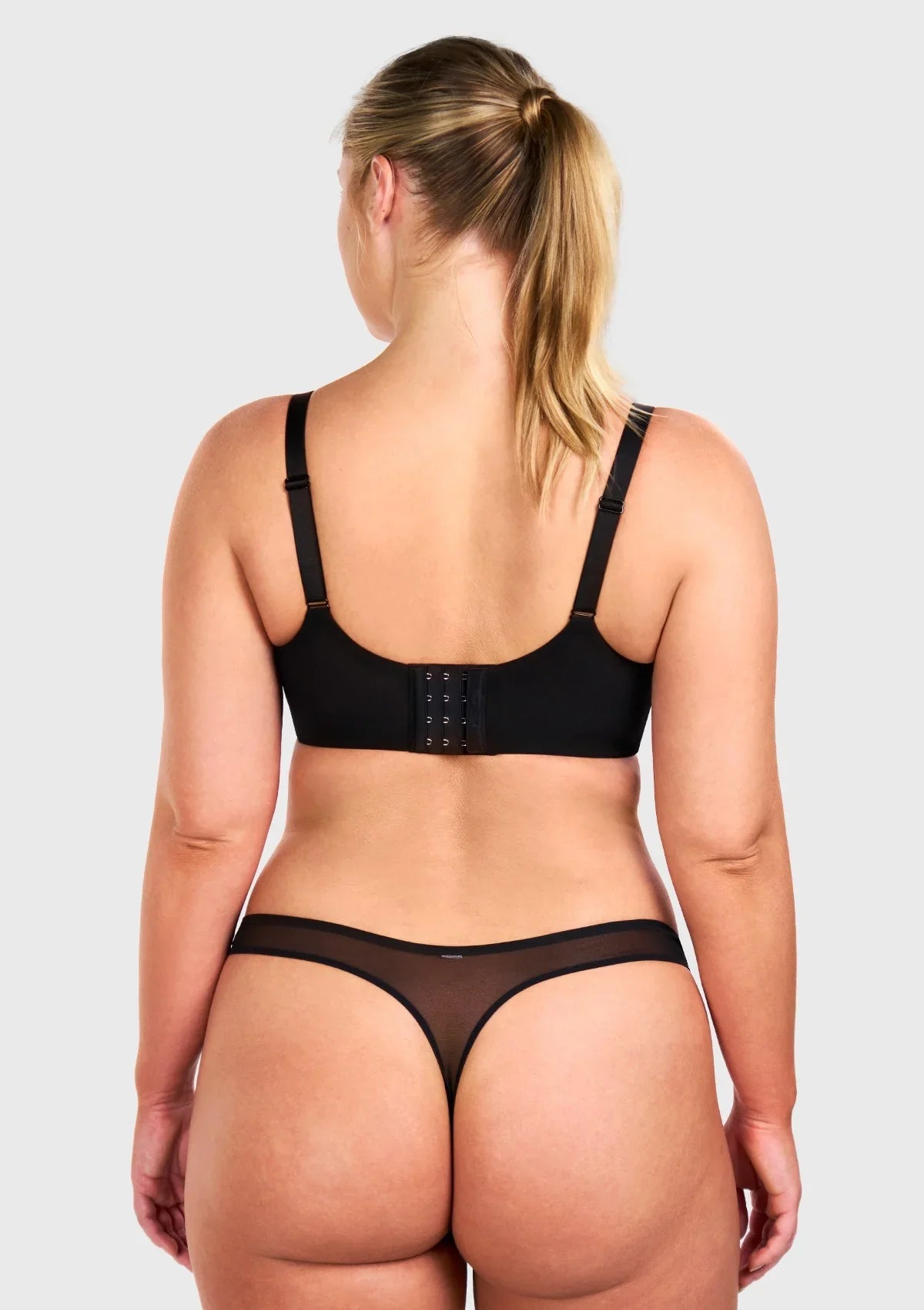 AirMesh Full Coverage Smooth Mesh Lightly Padded Lined Underwire T-Shirt Bra - HSIA