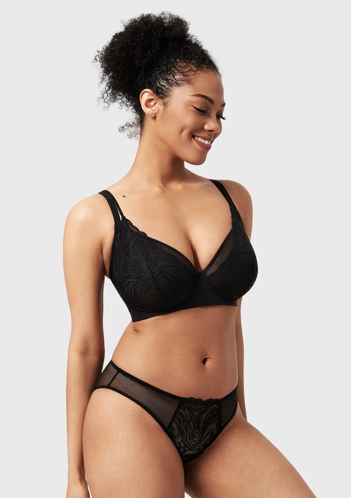 Serenata Flora Linear Lace Sheer Mesh Full Coverage Unlined Underwire Bra - HSIA