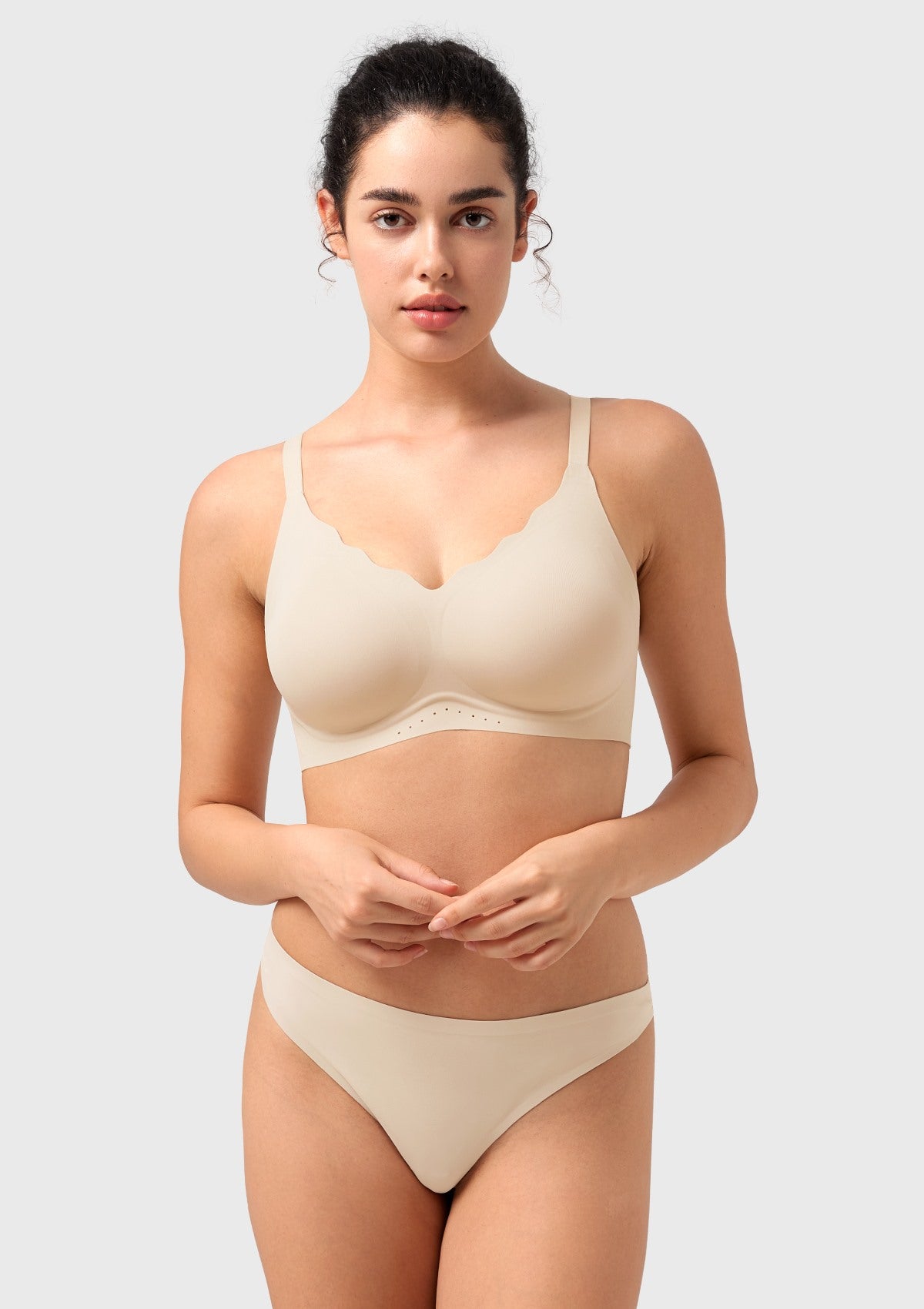 Songful All Day Comfort Petal-shaped V Neckline Wireless Buttery Soft Seamless Full Coverage Wirefree T-shirt Bra - HSIA