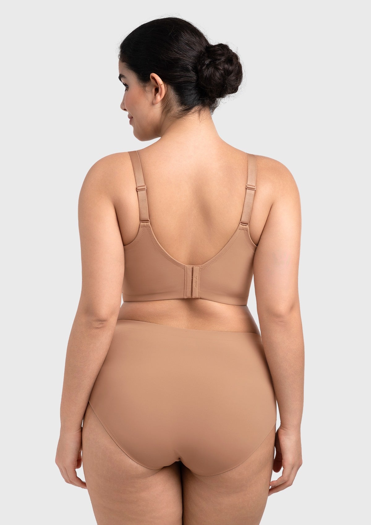 Back profile highlighting the deep U-back design of the caramel back smoothing bra for a sleek silhouette