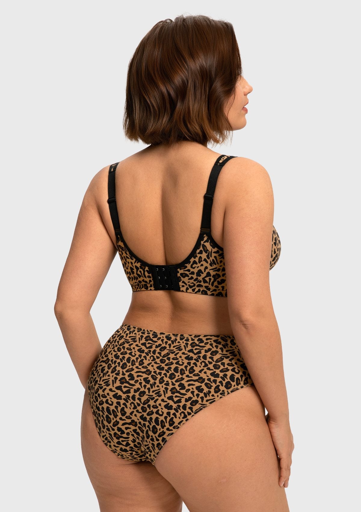 CoolComfort Smoothing Full Coverage Unlined Underwire Minimizer Bra - HSIA
